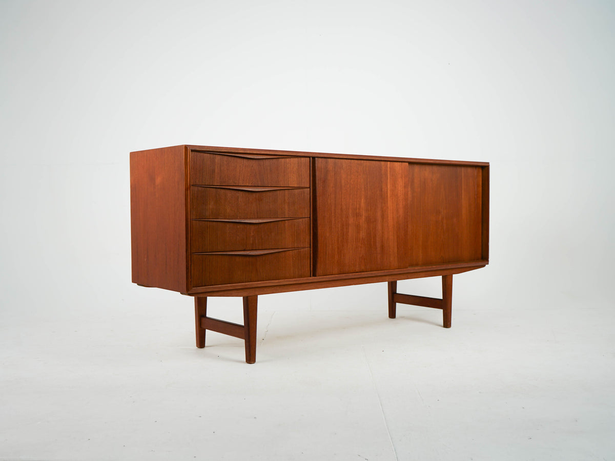 Vintage Teak Sideboard von Erling W. Bach