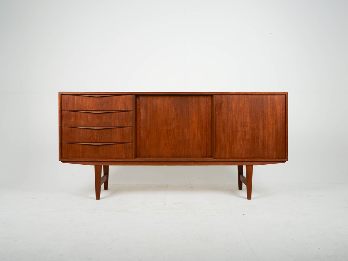 Vintage Teak Sideboard von Erling W. Bach