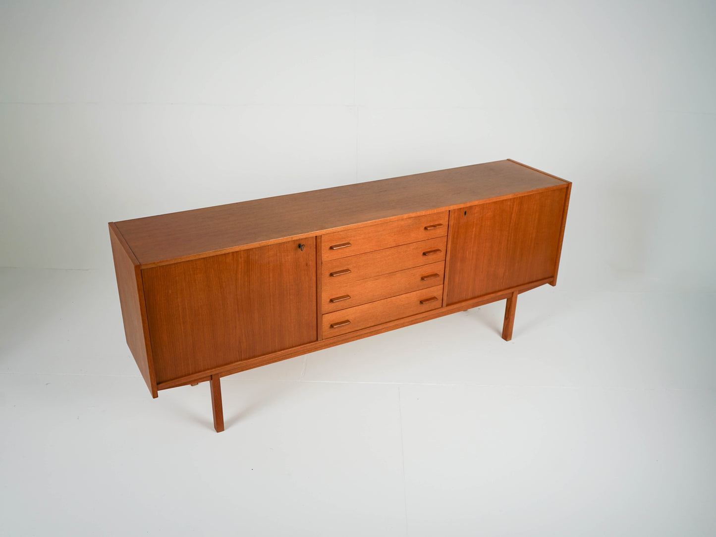 Vintage Sideboard aus Teak, Mid-Century