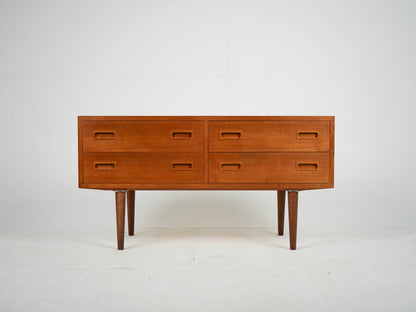 Vintage Teak Kommode von Poul Hundevad