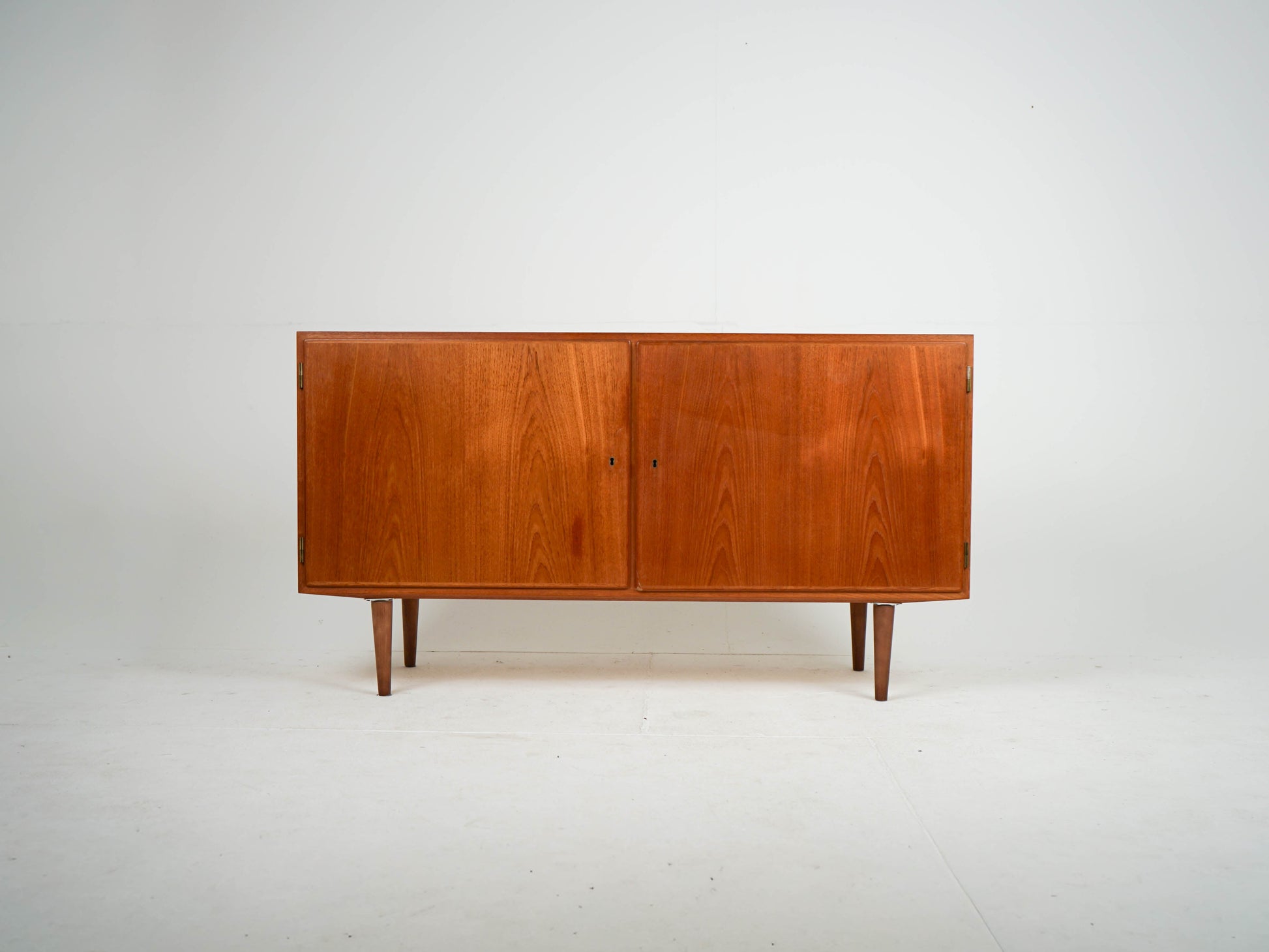 Vintage Teak Sideboard von Poul Hundevad