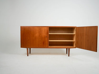 Vintage Teak Sideboard von Poul Hundevad