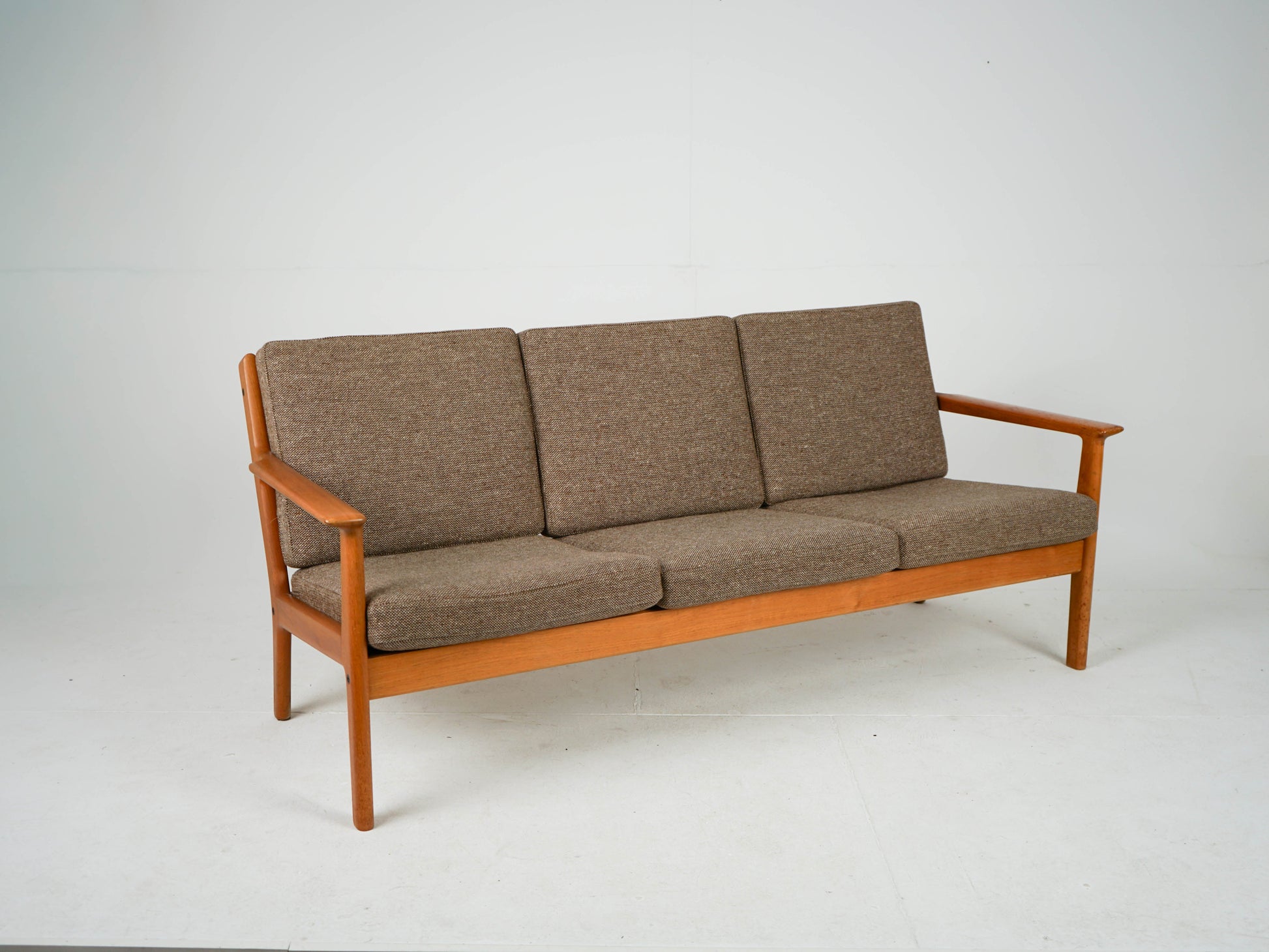 Vintage Teak Sofa "GE-265/3" von Hans Wegner für Getama