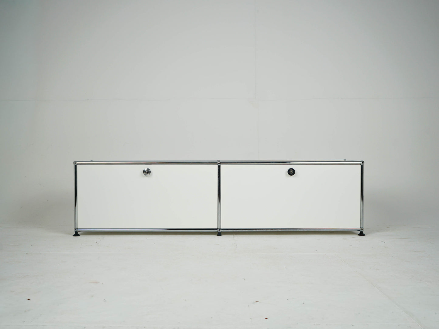 Vintage Sideboard USM Haller Reinweiß für USM Haller