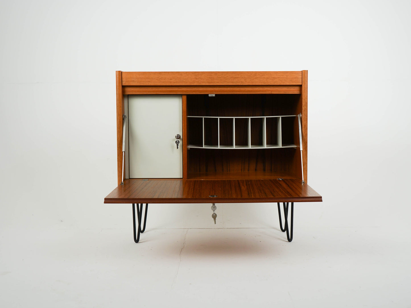 Vintage Sideboard Bar Teak
