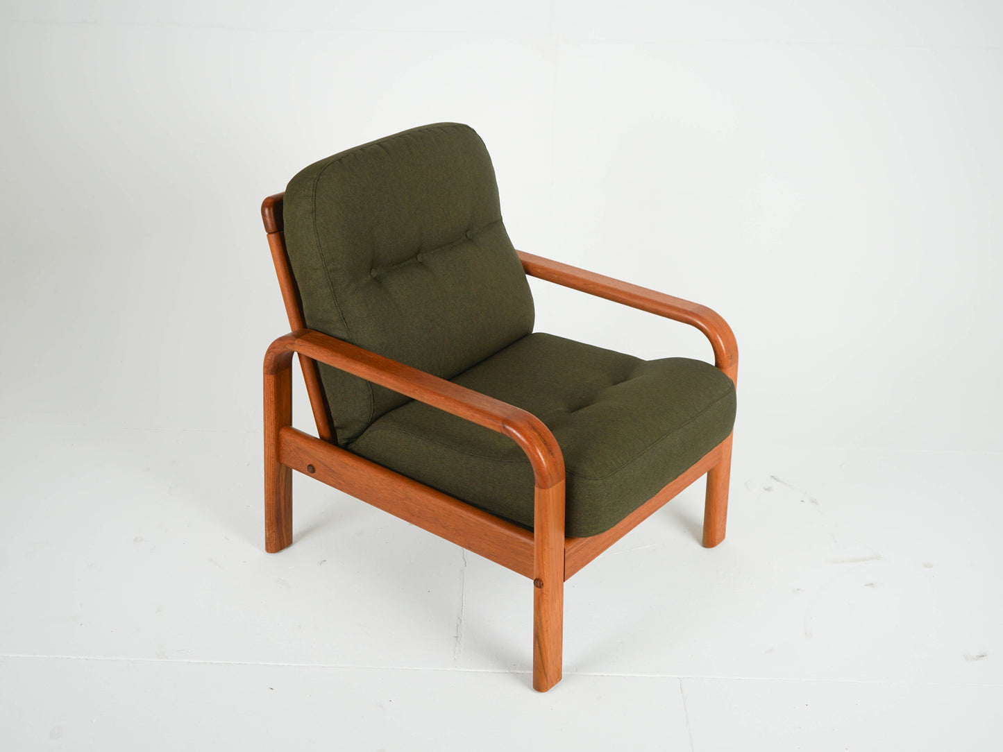 Vintage Sessel Teak mit neuem grünen Bezug