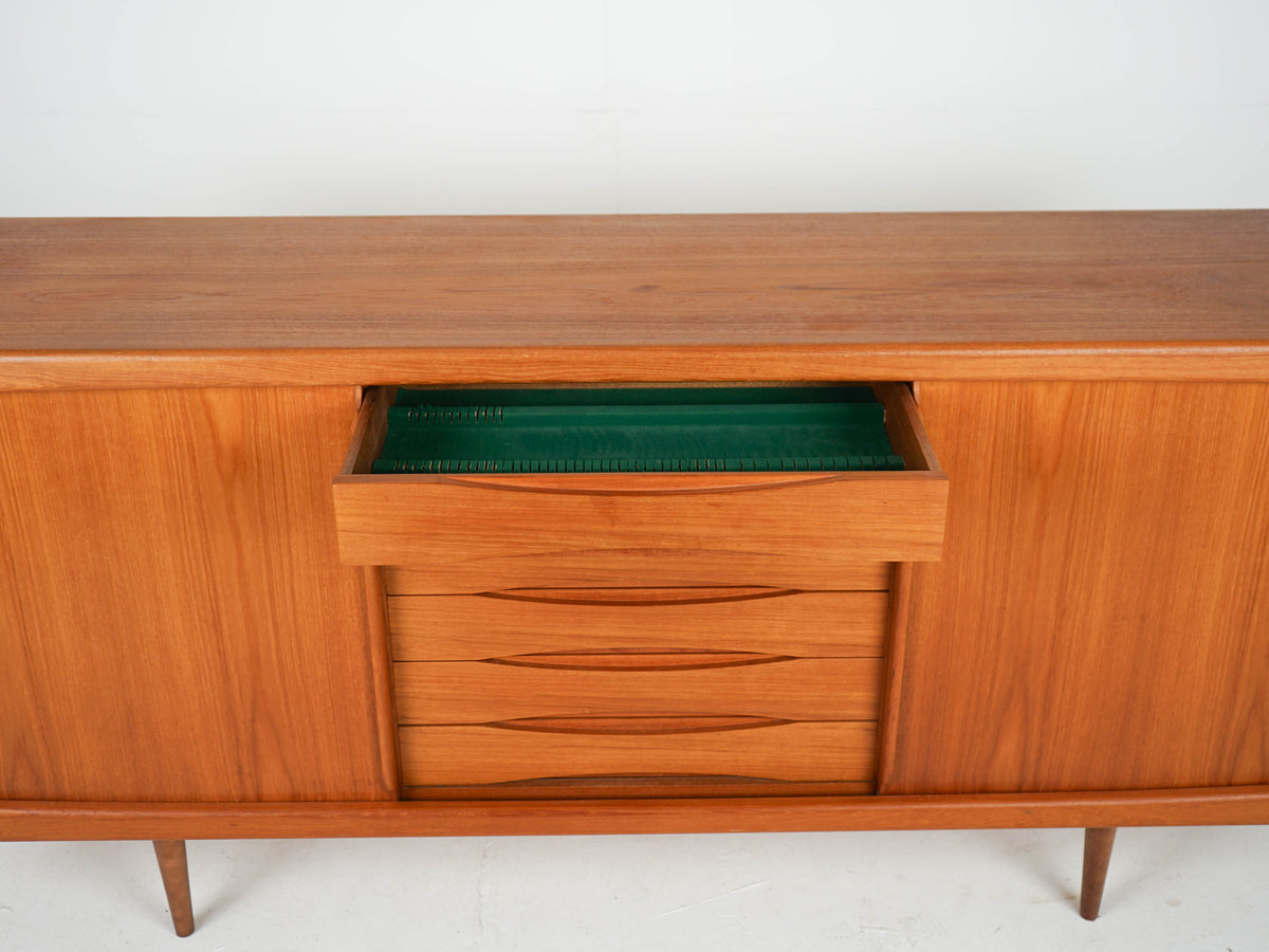 Vintage Sideboard von Dyrlund für Dyrlund Teak