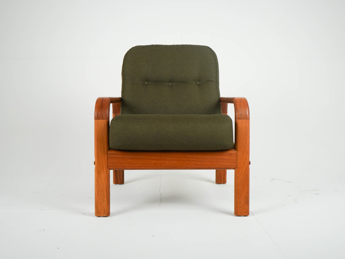 Vintage Sessel Teak mit neuem grünen Bezug