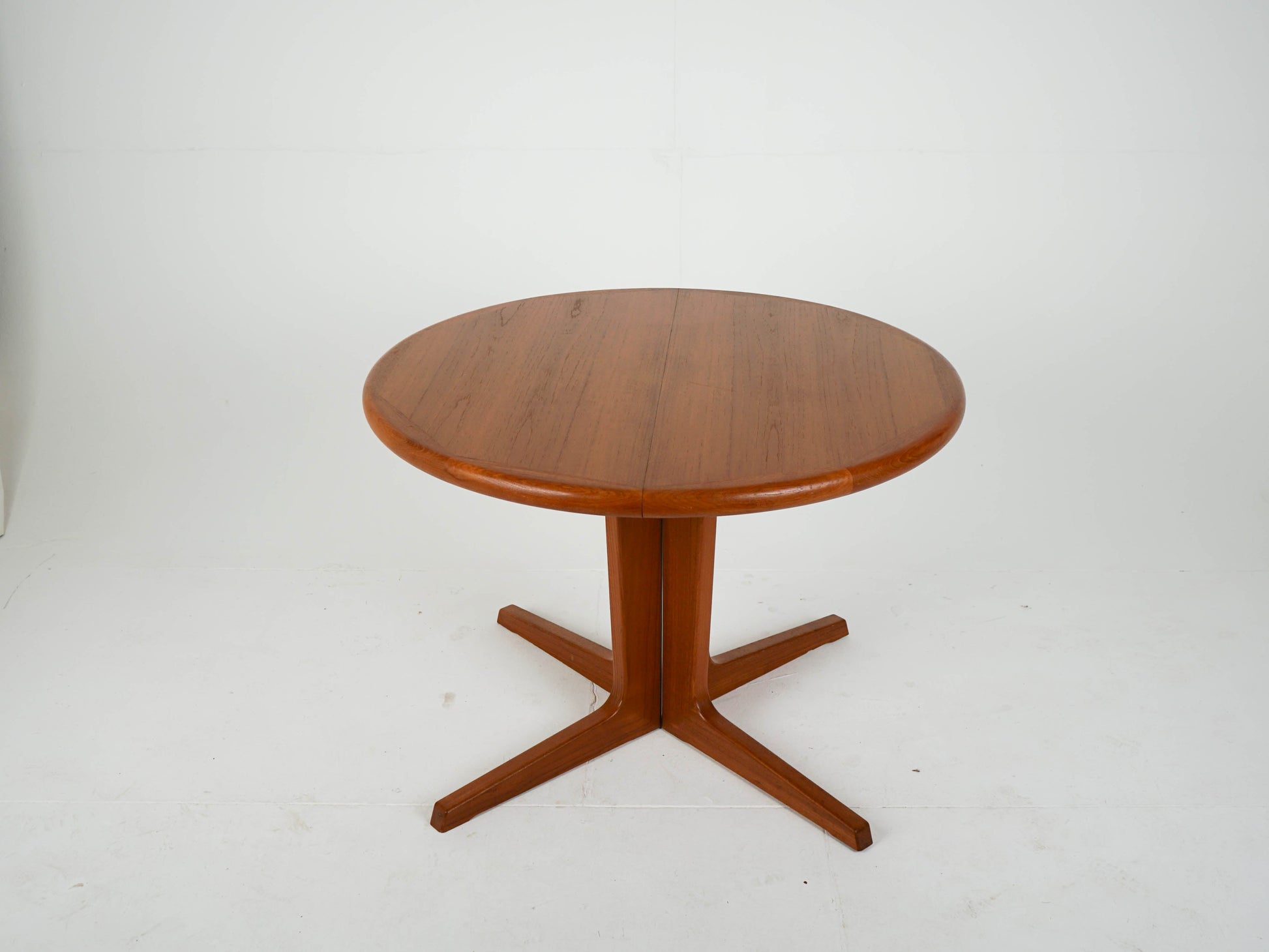 Vintage Esstisch Teak ausziehbar rund