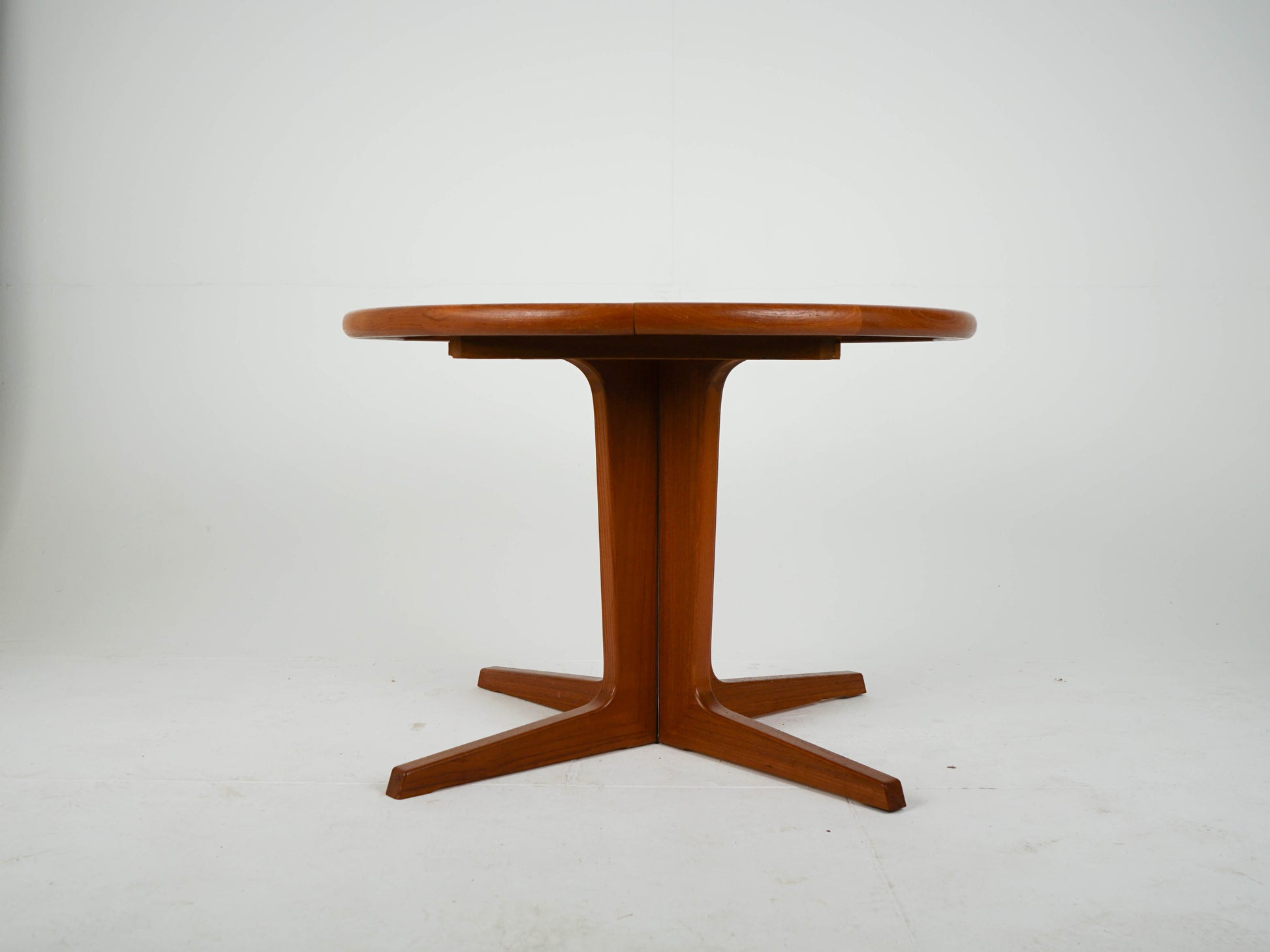 Vintage Esstisch Teak ausziehbar rund