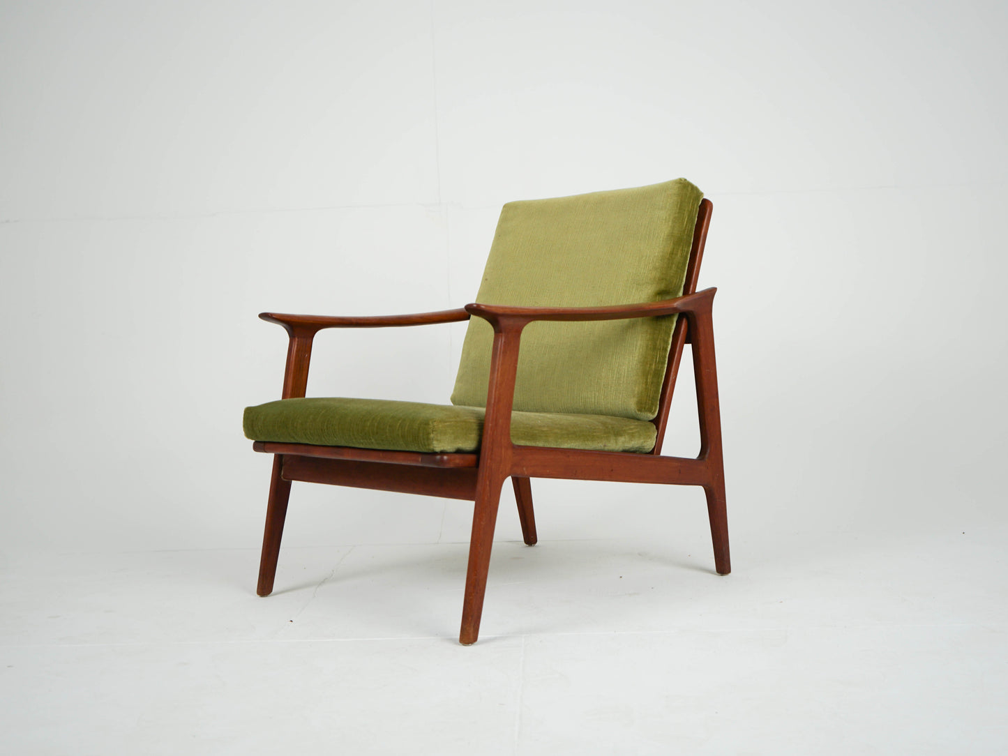 Vintage Sessel Teak grün Samtstoff