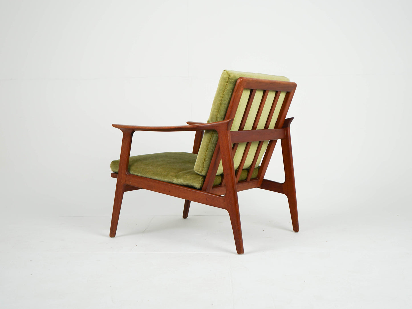 Vintage Sessel Teak grün Samtstoff