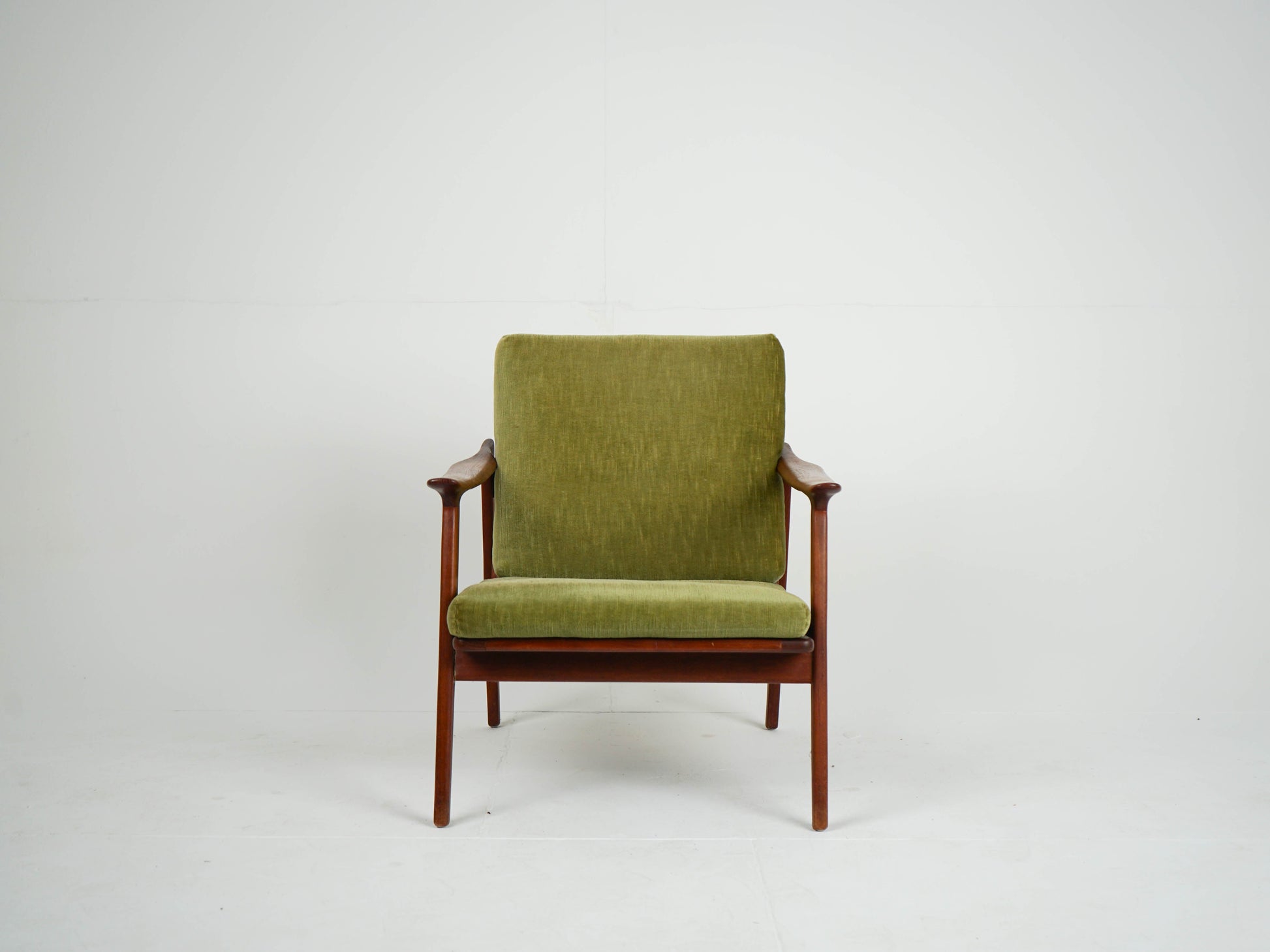 Vintage Sessel Teak grün Samtstoff