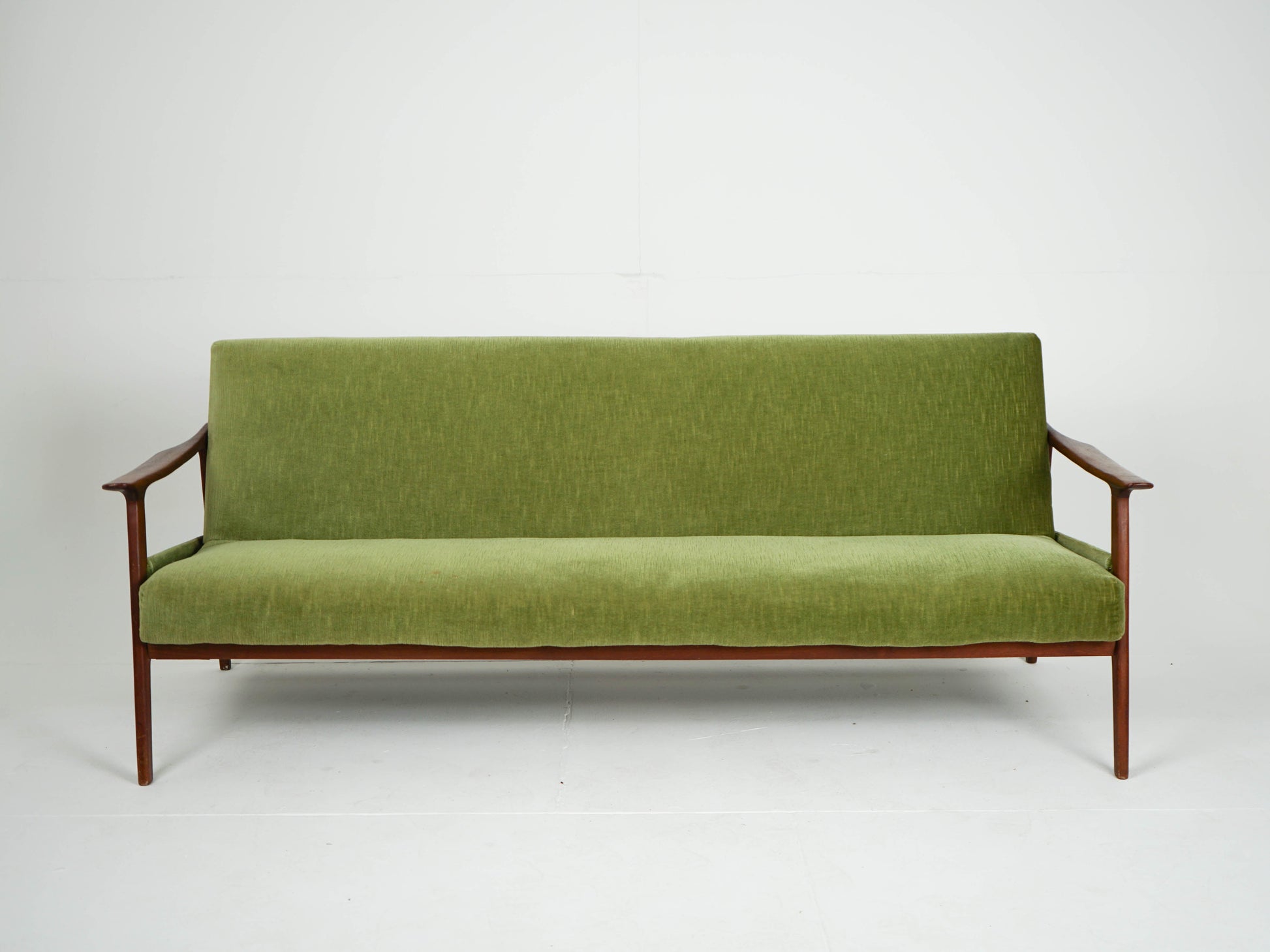 Vintage Tagesbett Sofa Teak grün Samtbezug