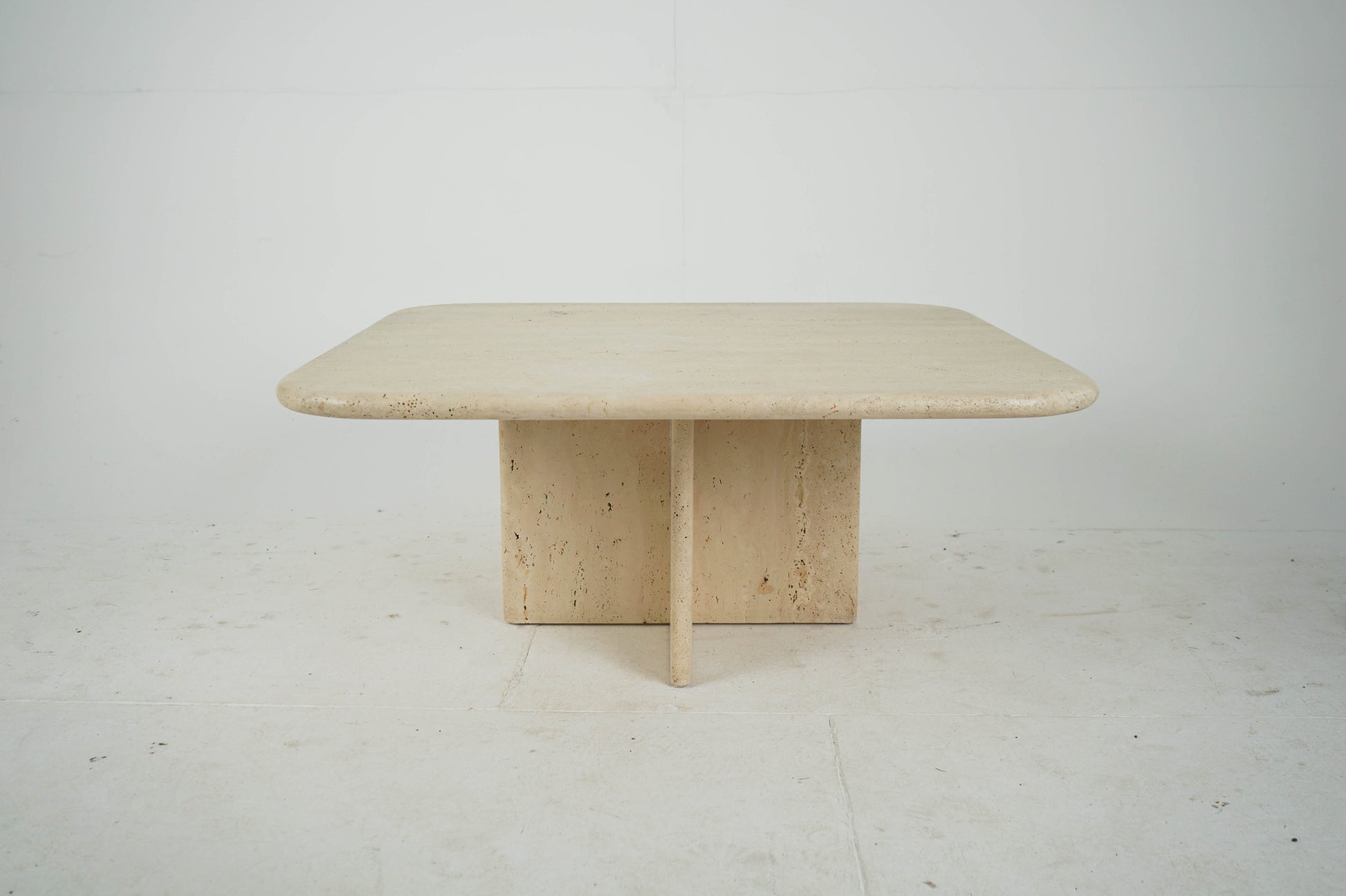 Vintage Couchtisch aus Travertin, italienisch, 80er