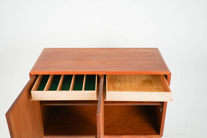 Vintage Sideboard Vinylschrank Teak unique attribute