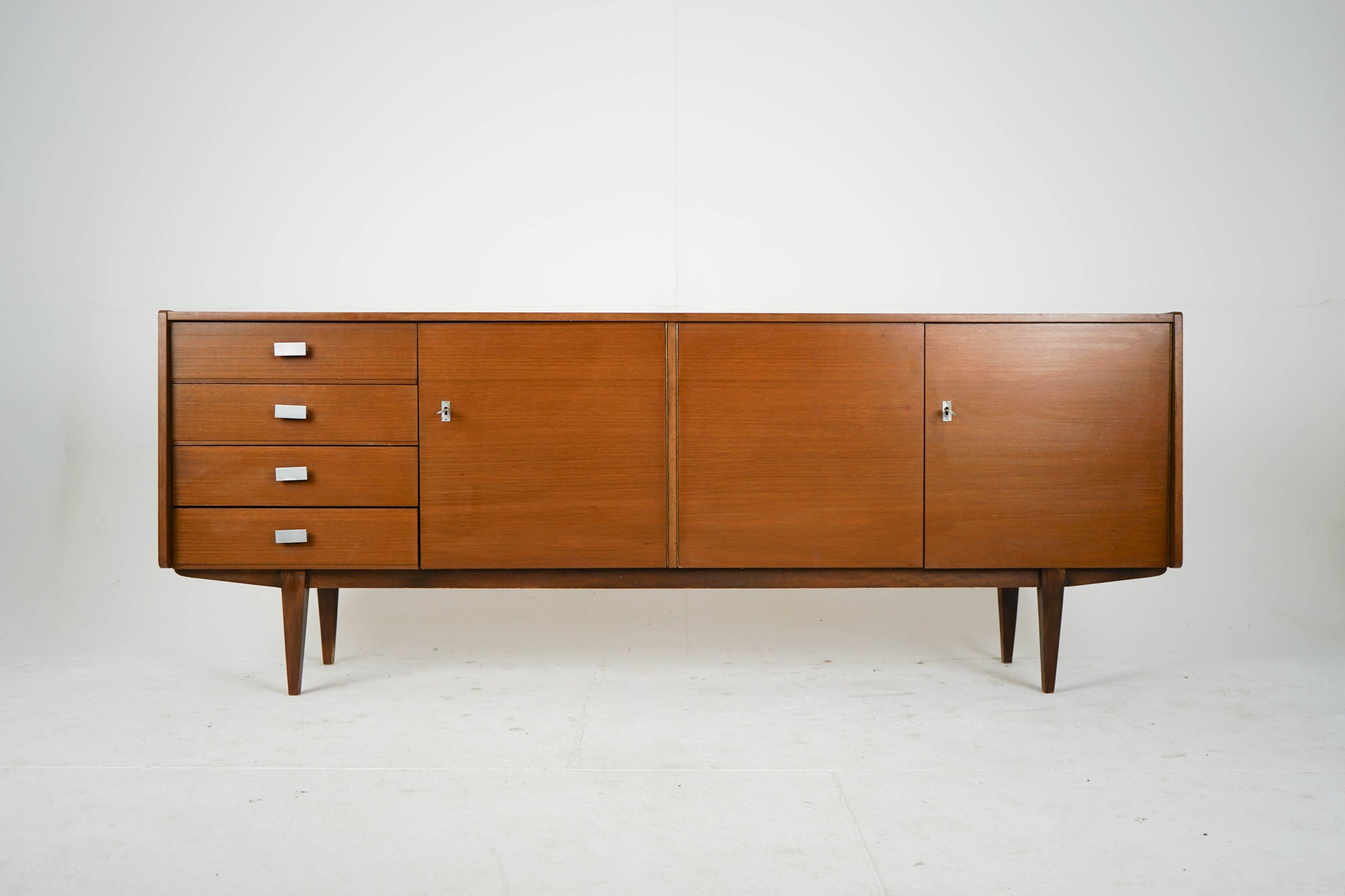 Vintage Sideboard Vinyl-Schrank mit Schublade und Schranktür