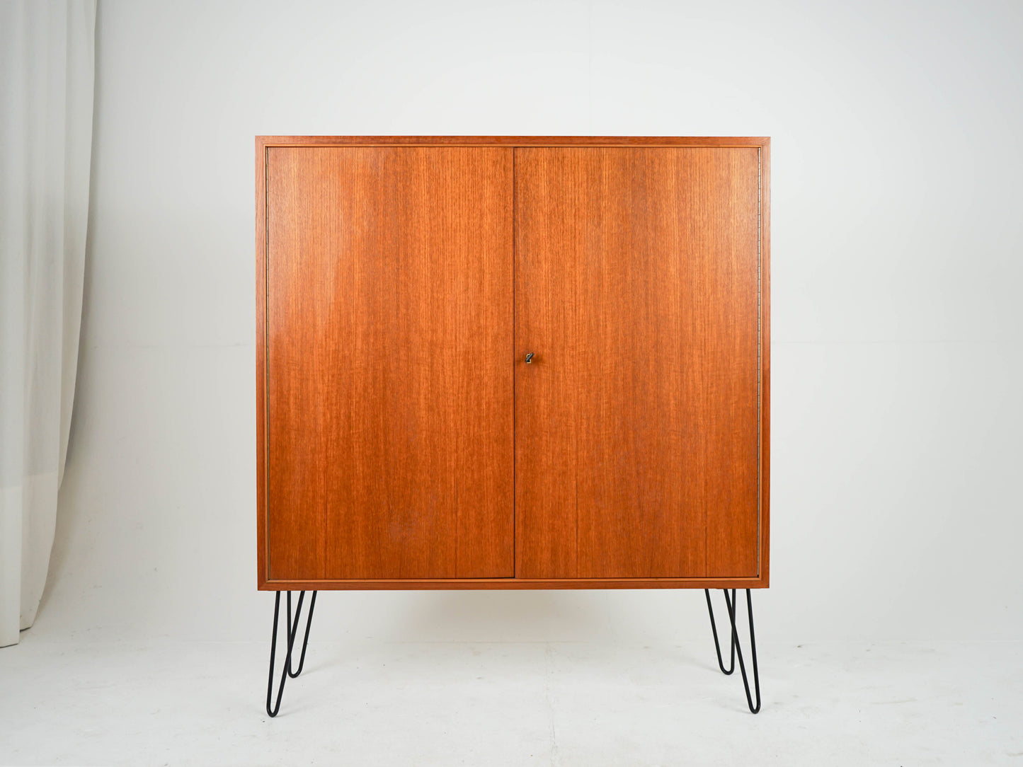 Vintage Teak Schrank Unikat Braun