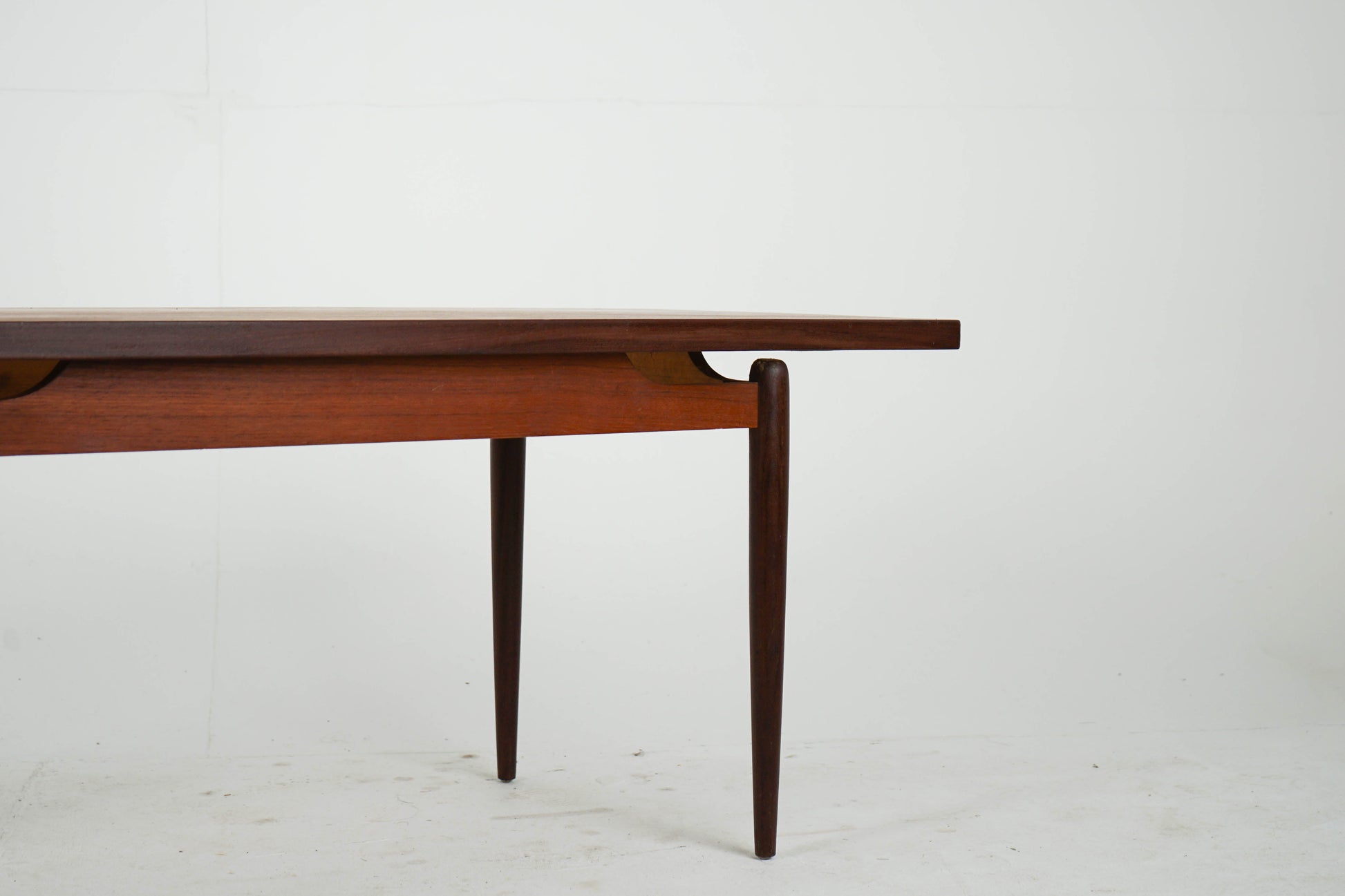 Vintage Couchtisch aus Teakholz Mid Century