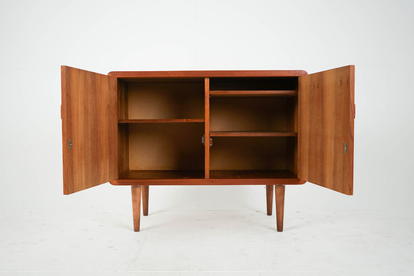 Vintage Teak Sideboard Schrank Anrichte Vinyl TV-Schrank