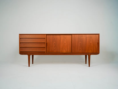 Vintage Sideboard Modell #18 von Gunni Omann für Omann Jun, Teak