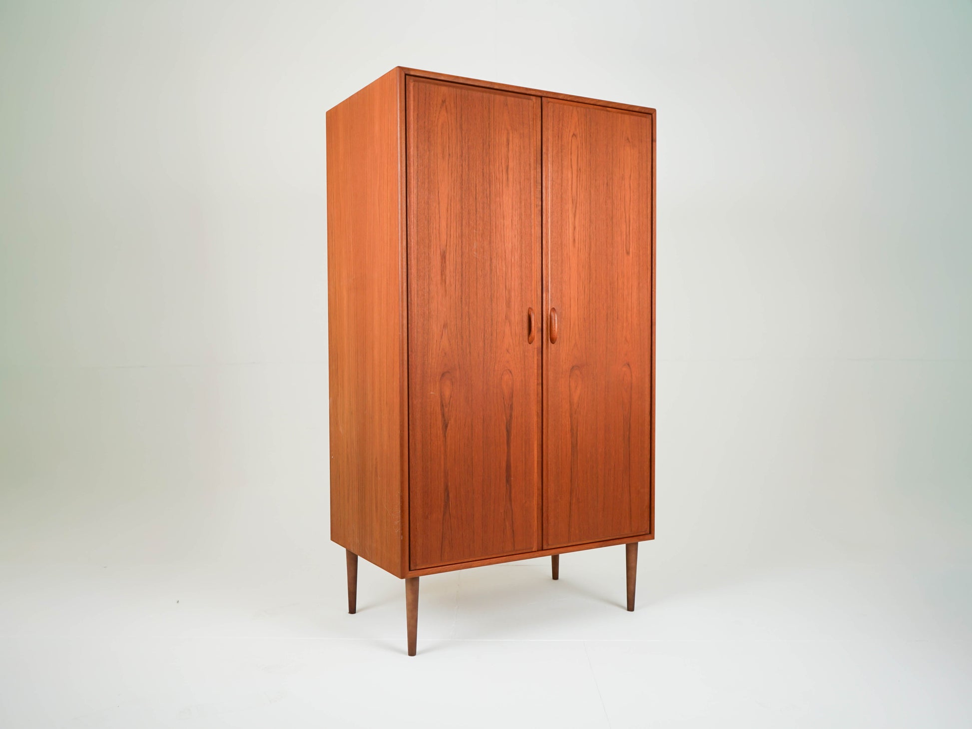 Vintage Kleiderschrank Teak Vinyl