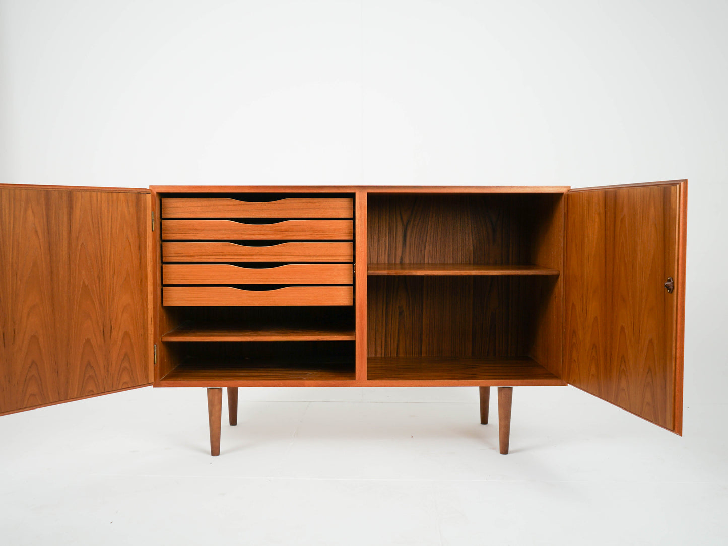 Vintage Sideboard von Omann Jun für Omann Jun Teak