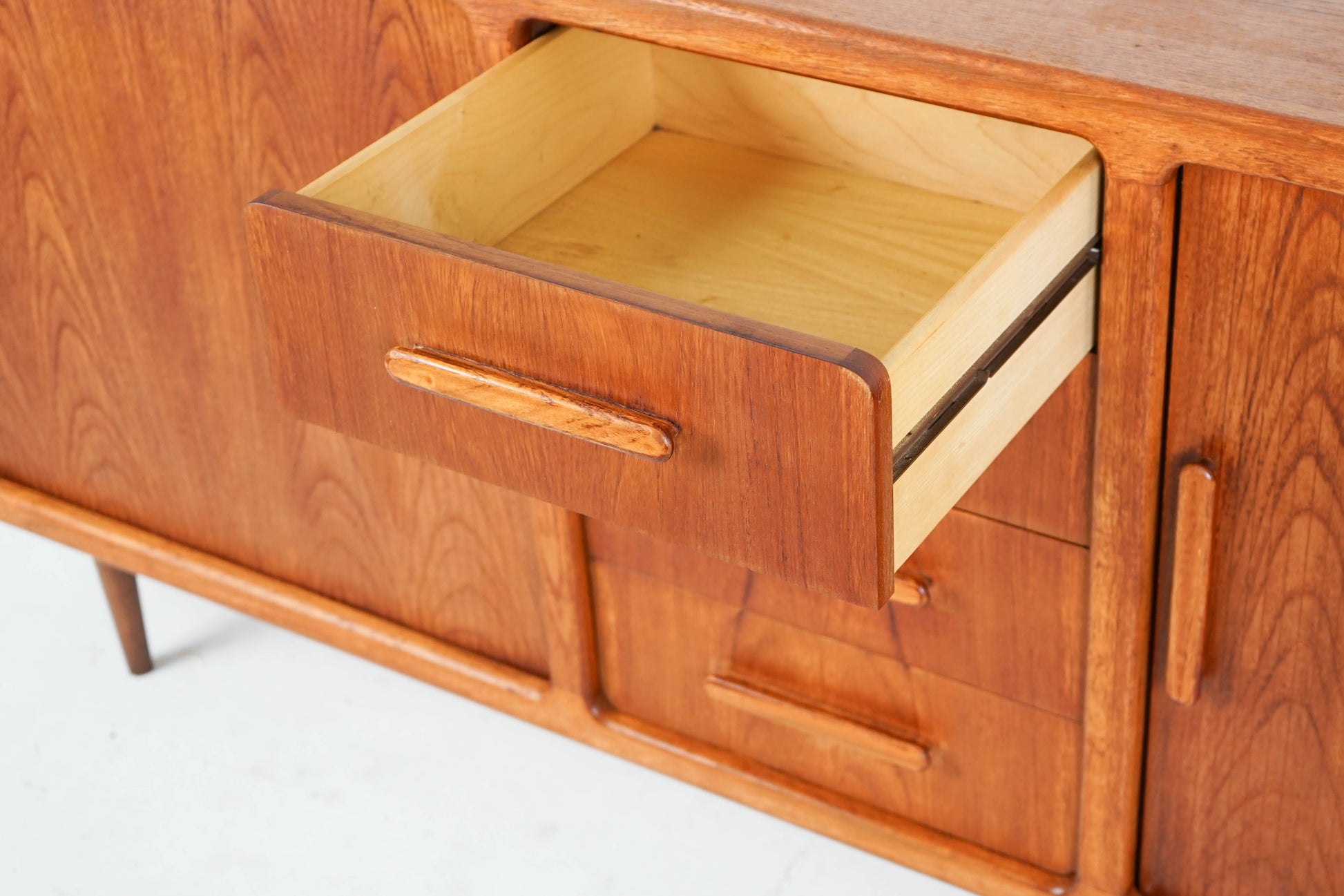 Vintage Sideboard Teak Vinyl Schrank