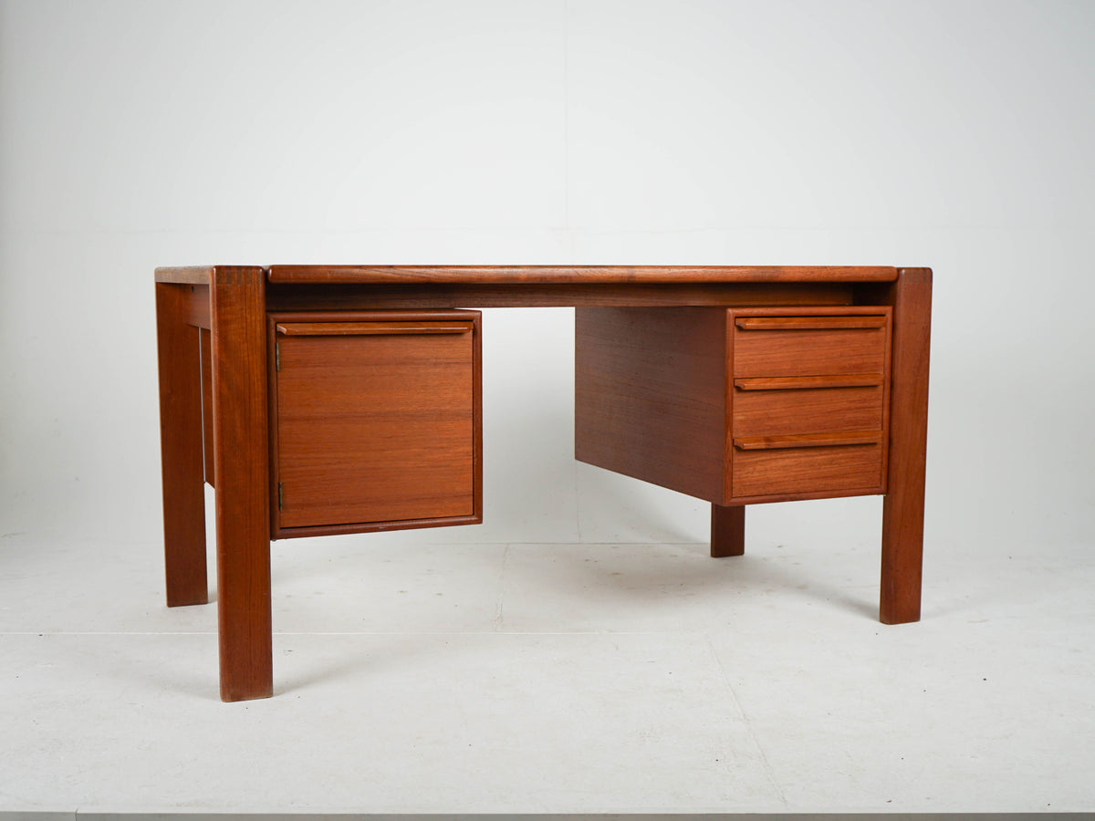 Vintage Teak Schreibtisch warmes Braun