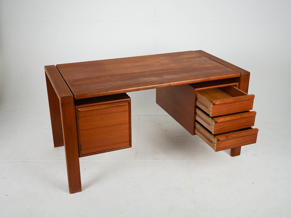 Vintage Teak Schreibtisch warmes Braun