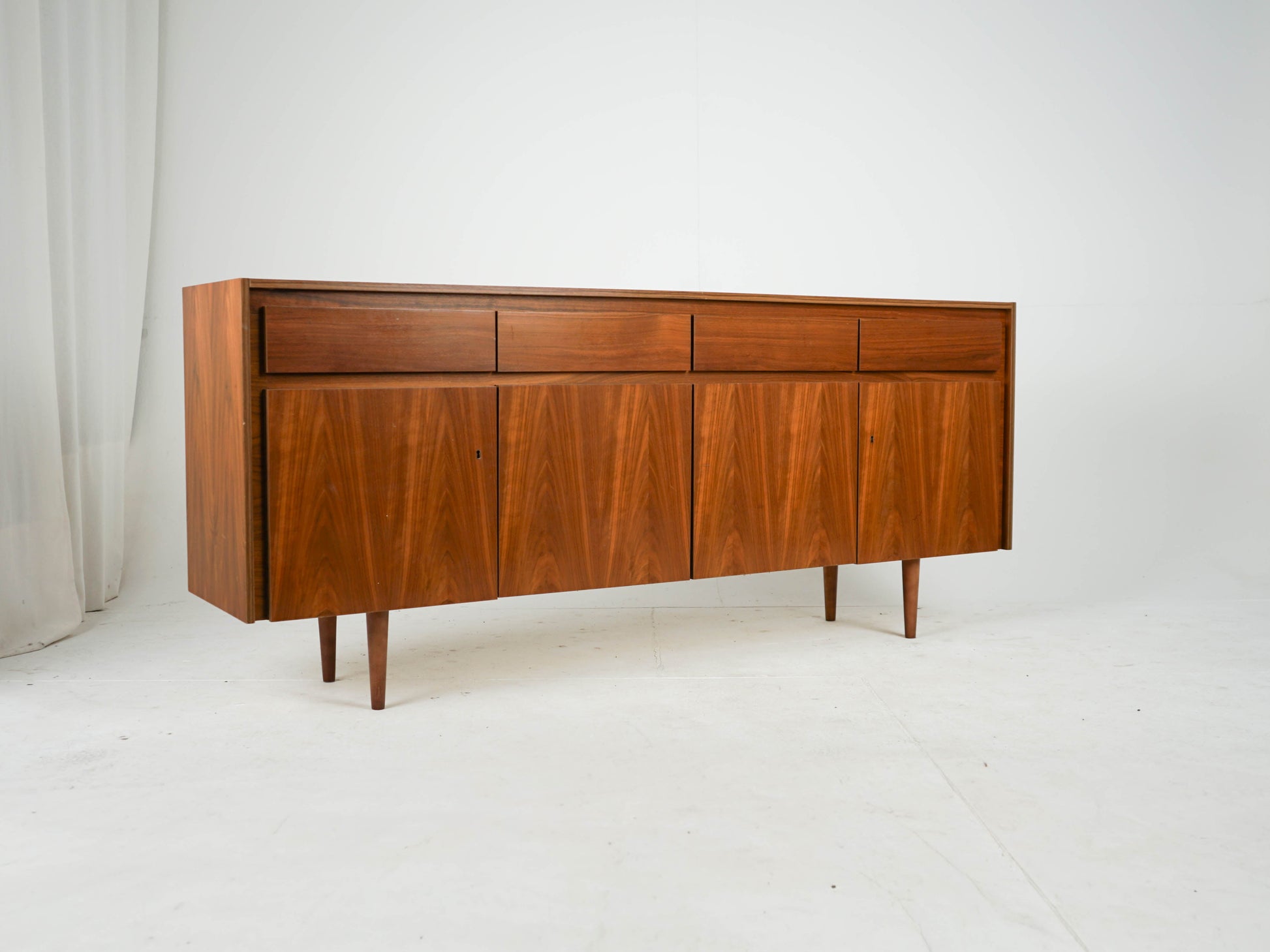 Vintage Teak Sideboard Vinylschrank Natur Vintage Teakholz Holzgestell