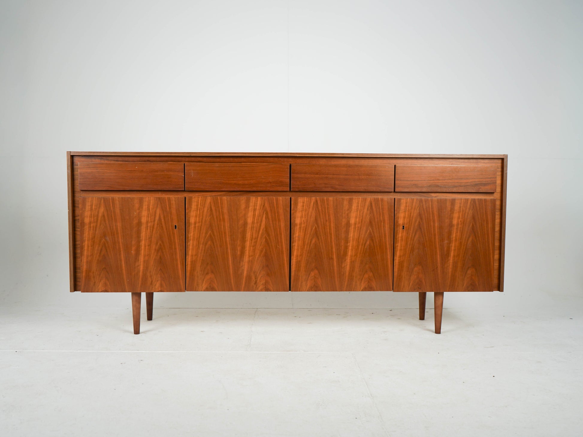 Vintage Teak Sideboard Vinylschrank Natur Vintage Teakholz Holzgestell