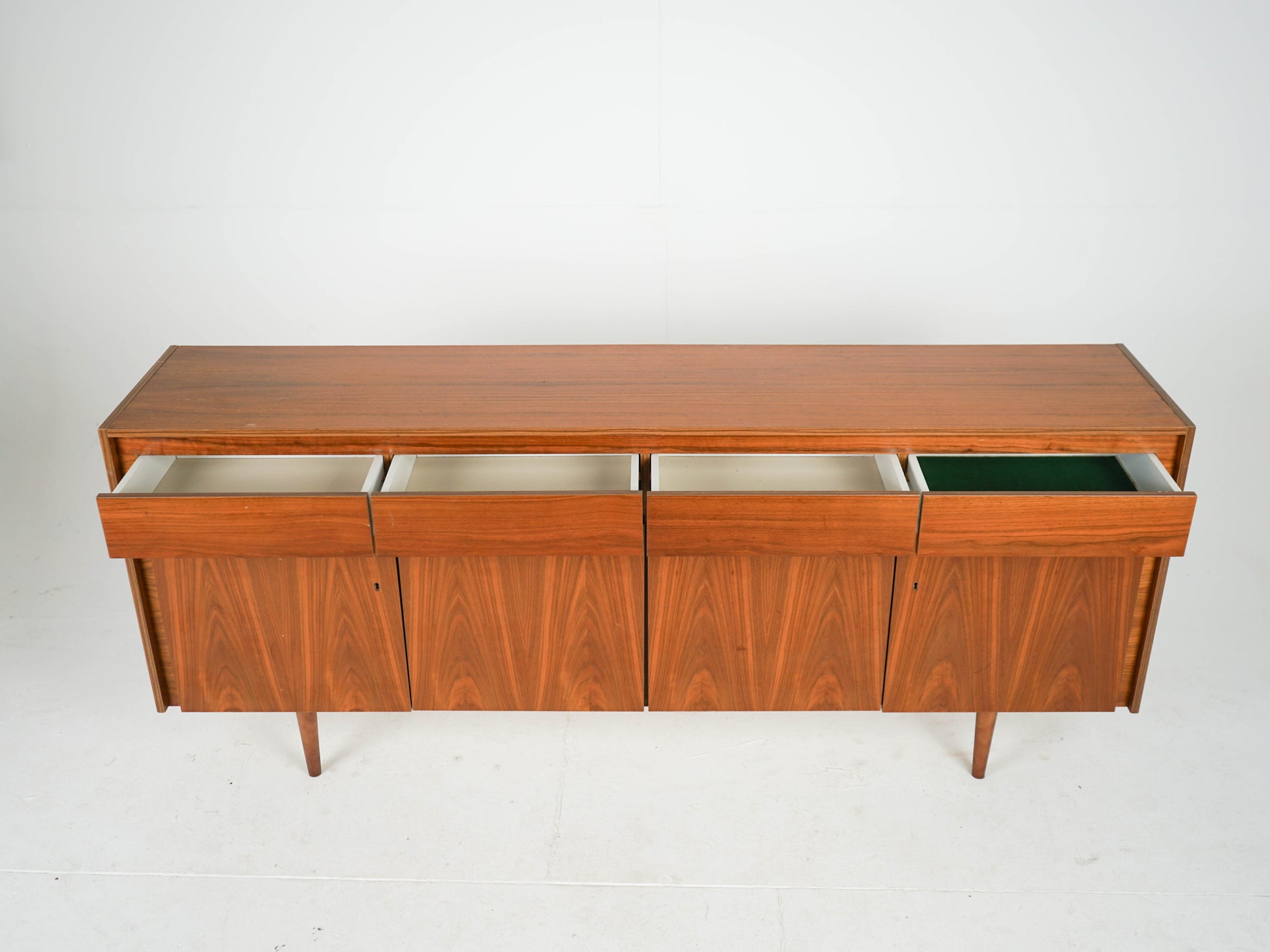 Vintage Teak Sideboard Vinylschrank Natur Vintage Teakholz Holzgestell