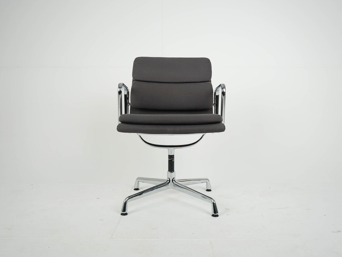 Vintage Stuhl EA208 Soft Pad von Charles und Ray Eames für Vitra Grau, Chrom