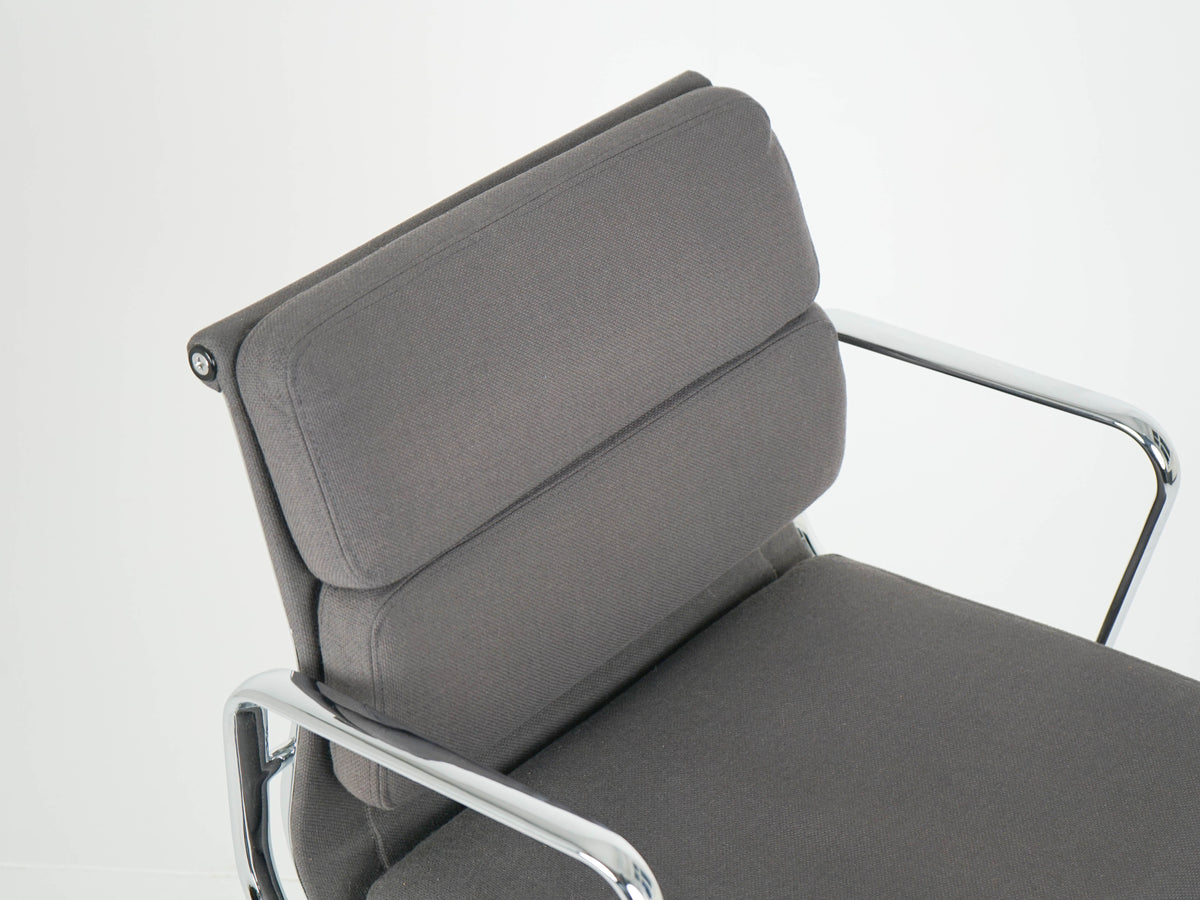 Vintage Stuhl EA208 Soft Pad von Charles und Ray Eames für Vitra Grau, Chrom