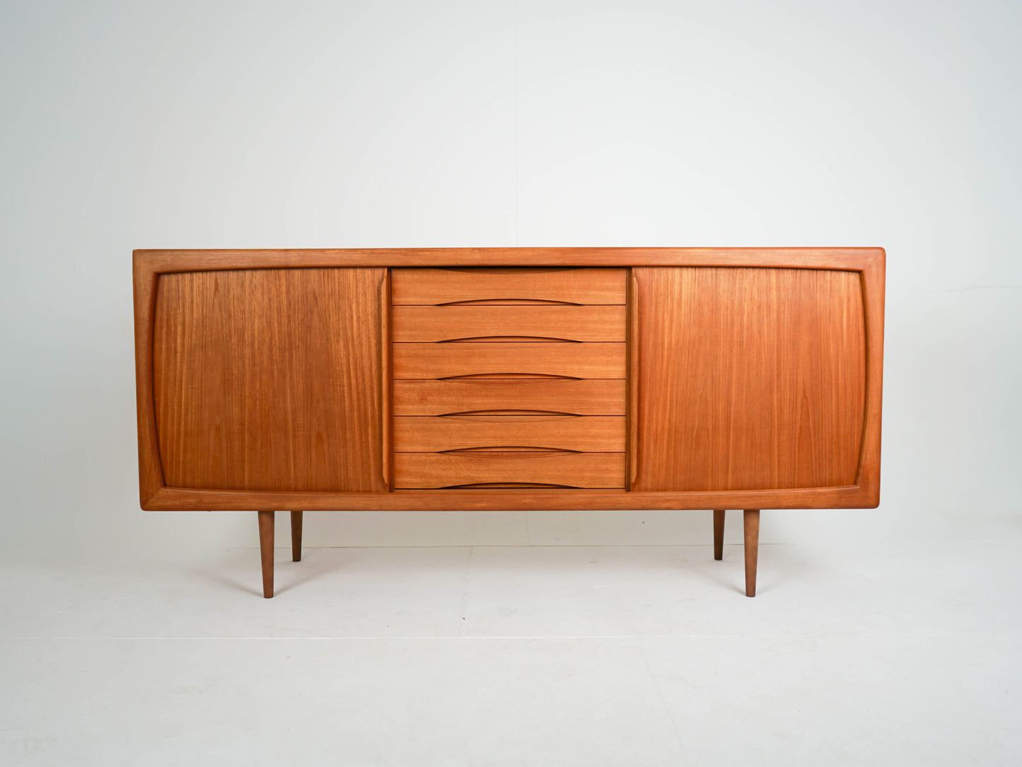 Vintage Sideboard Dyrlund aus Teak