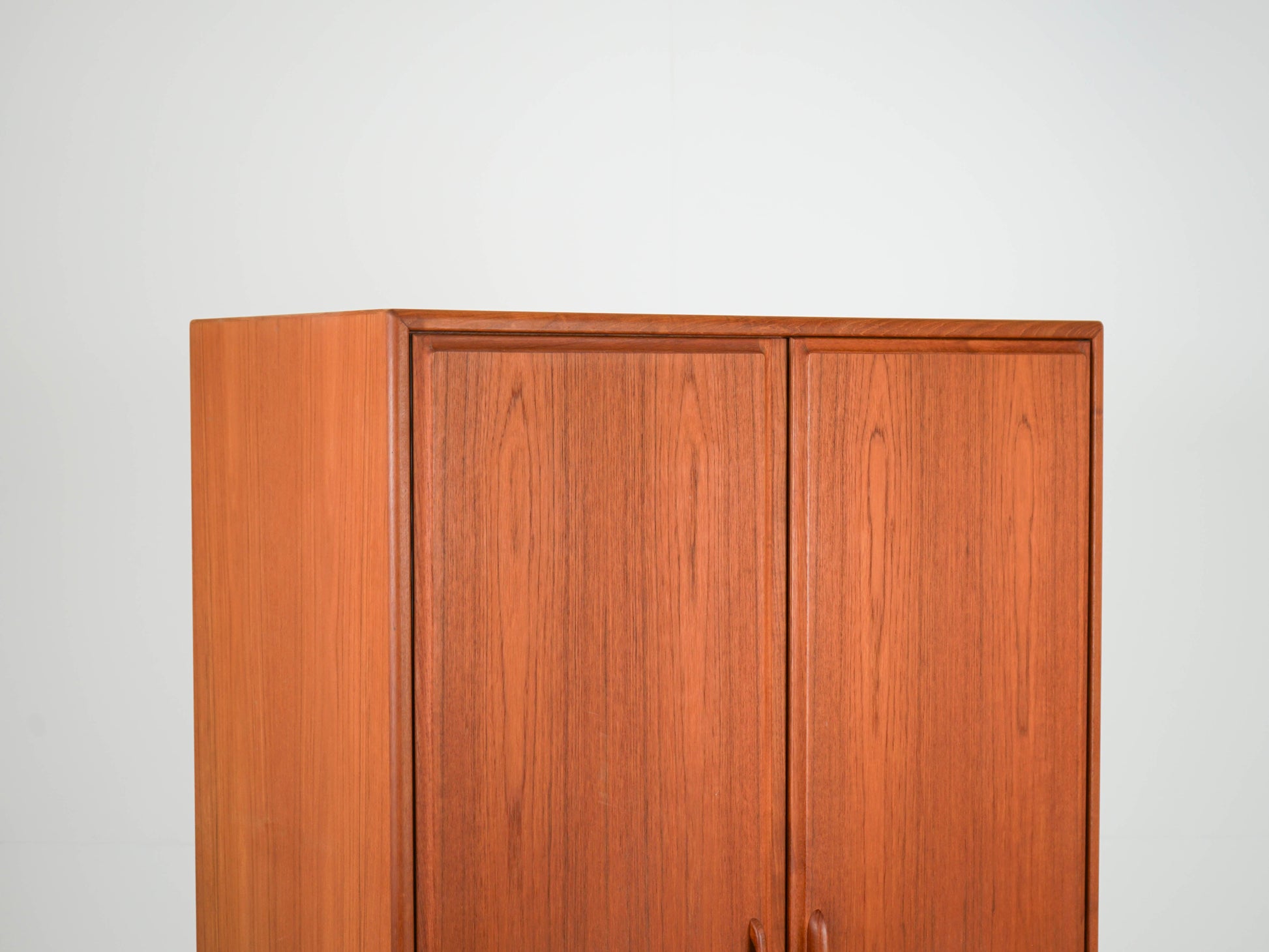 Vintage Kleiderschrank Teak Vinyl
