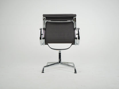 Vintage Stuhl EA208 Soft Pad von Charles und Ray Eames für Vitra Grau, Chrom