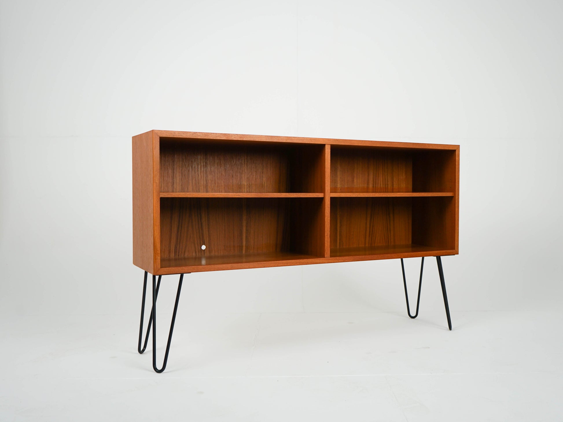 Vintage Sideboard Regal Anrichte Vinyl TV Schrank aus Teak, dänisch