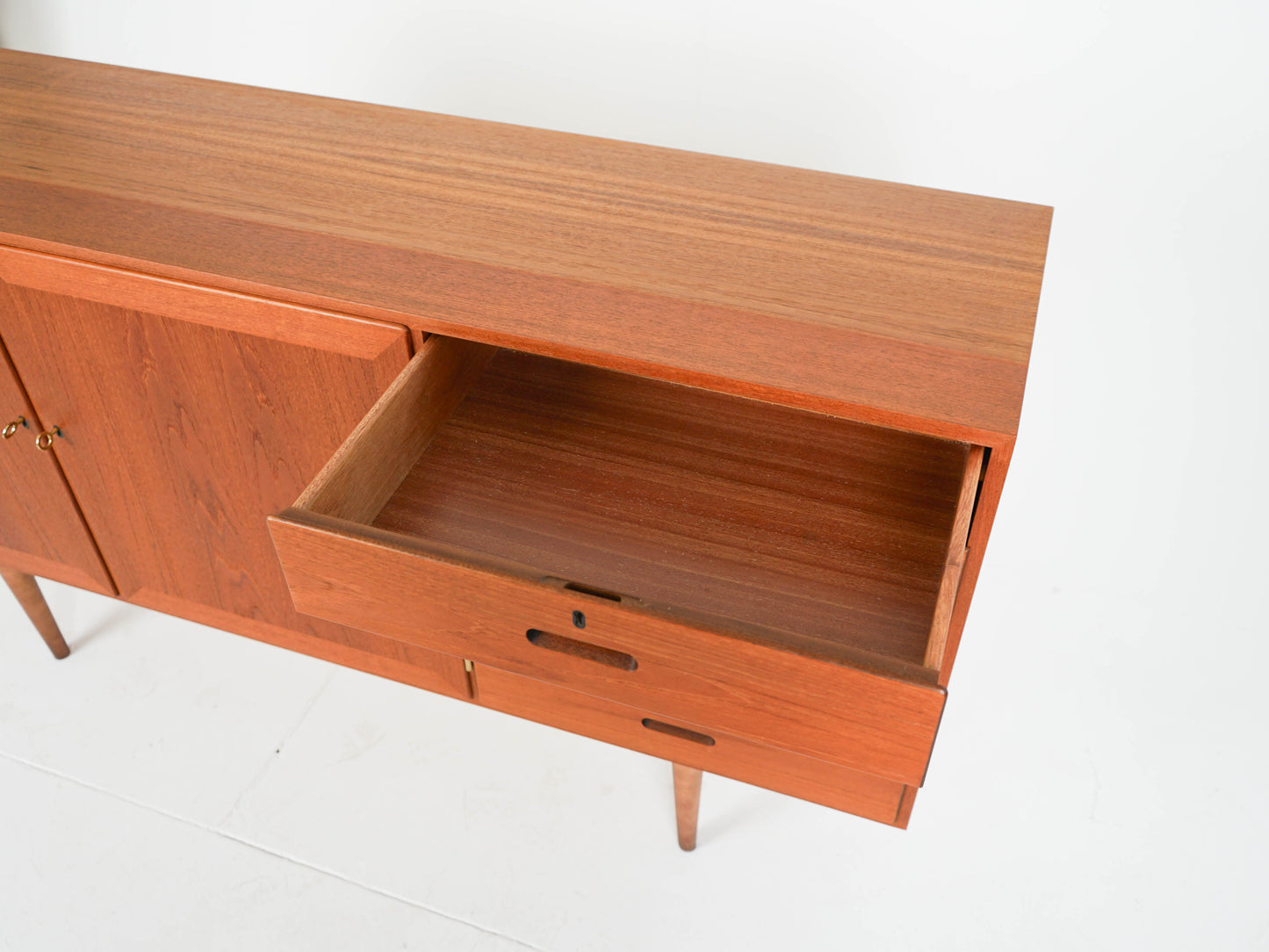 Vintage Sideboard Schrank aus Teakholz