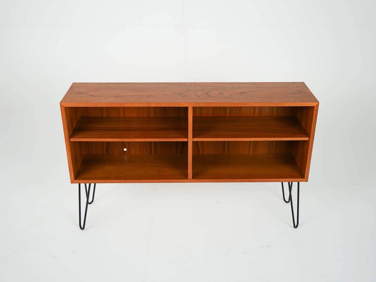 Vintage Sideboard Regal Anrichte Vinyl TV Schrank aus Teak, dänisch