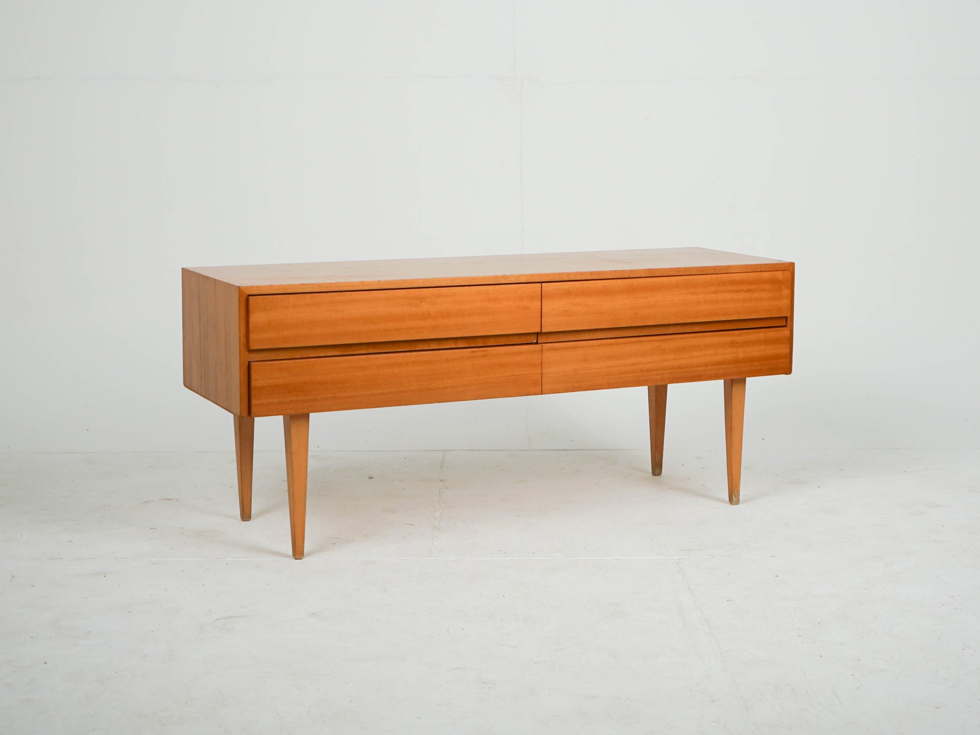 Vintage Teak Sideboard mit zwei Schubladen