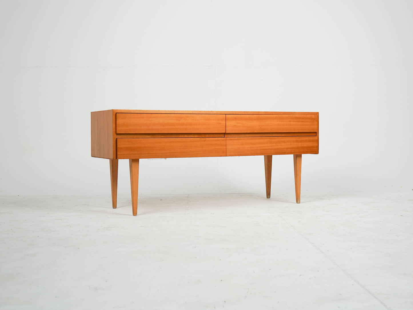 Vintage Teak Sideboard mit zwei Schubladen
