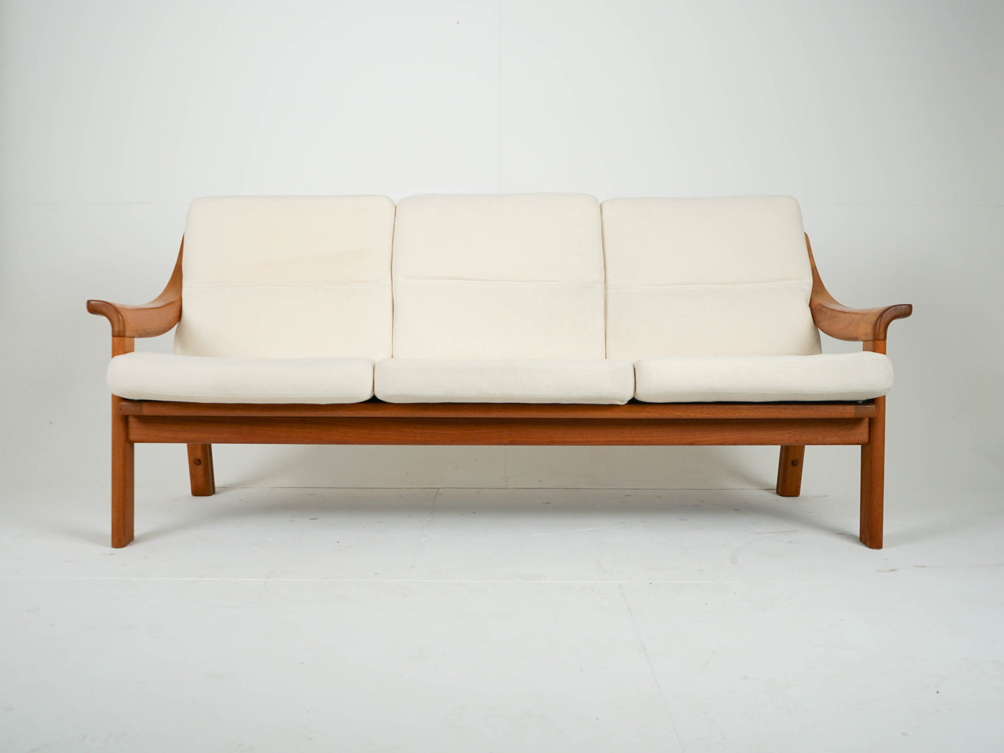 Vintage Sofa Teak Beige von PJ Danmark