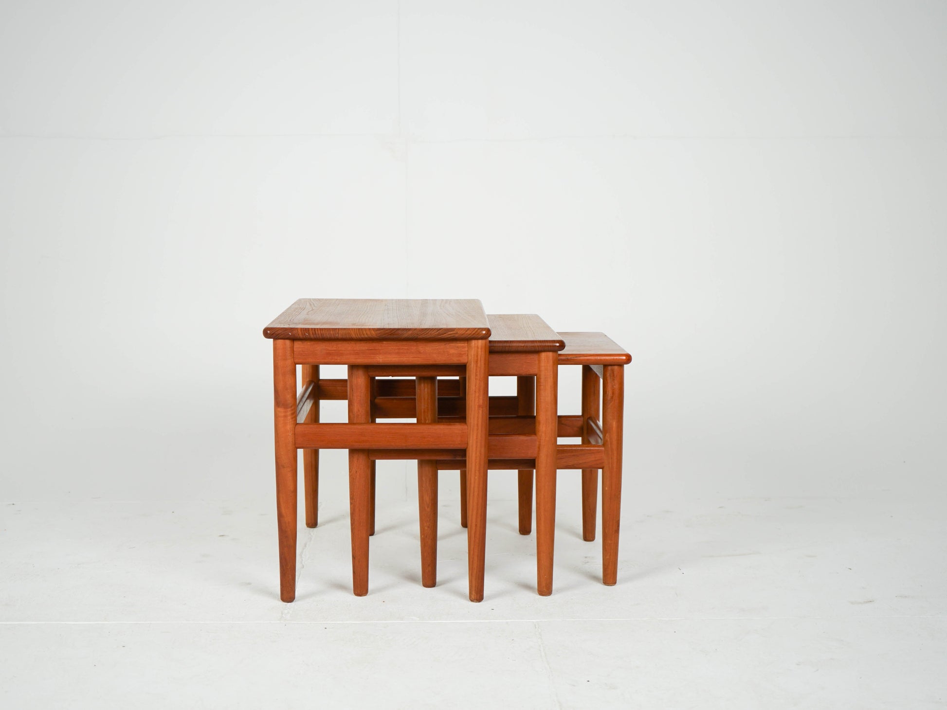 Vintage Beistelltisch Teak Satztisch Teakbraun