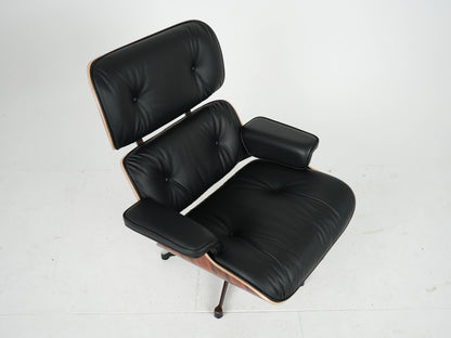 Vintage Sessel Eames Lounge Chair und Ottoman von Charles und Ray Eames für Vitra Schwarz