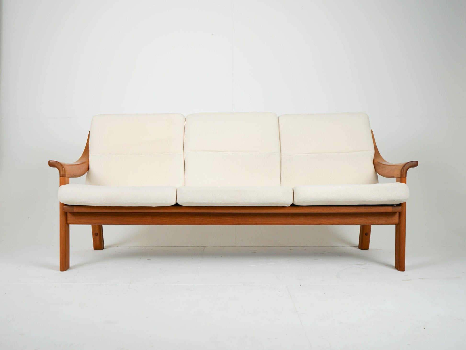 Vintage Sofa Teak Beige von PJ Danmark