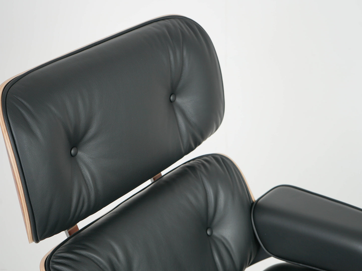 Vintage Sessel Eames Lounge Chair und Ottoman von Charles und Ray Eames für Vitra Schwarz