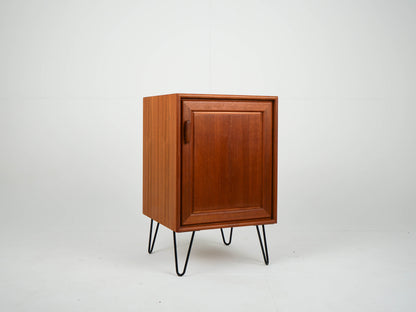 Vintage Nachttisch Teak mit Einlegeboden auf Metallbeinen