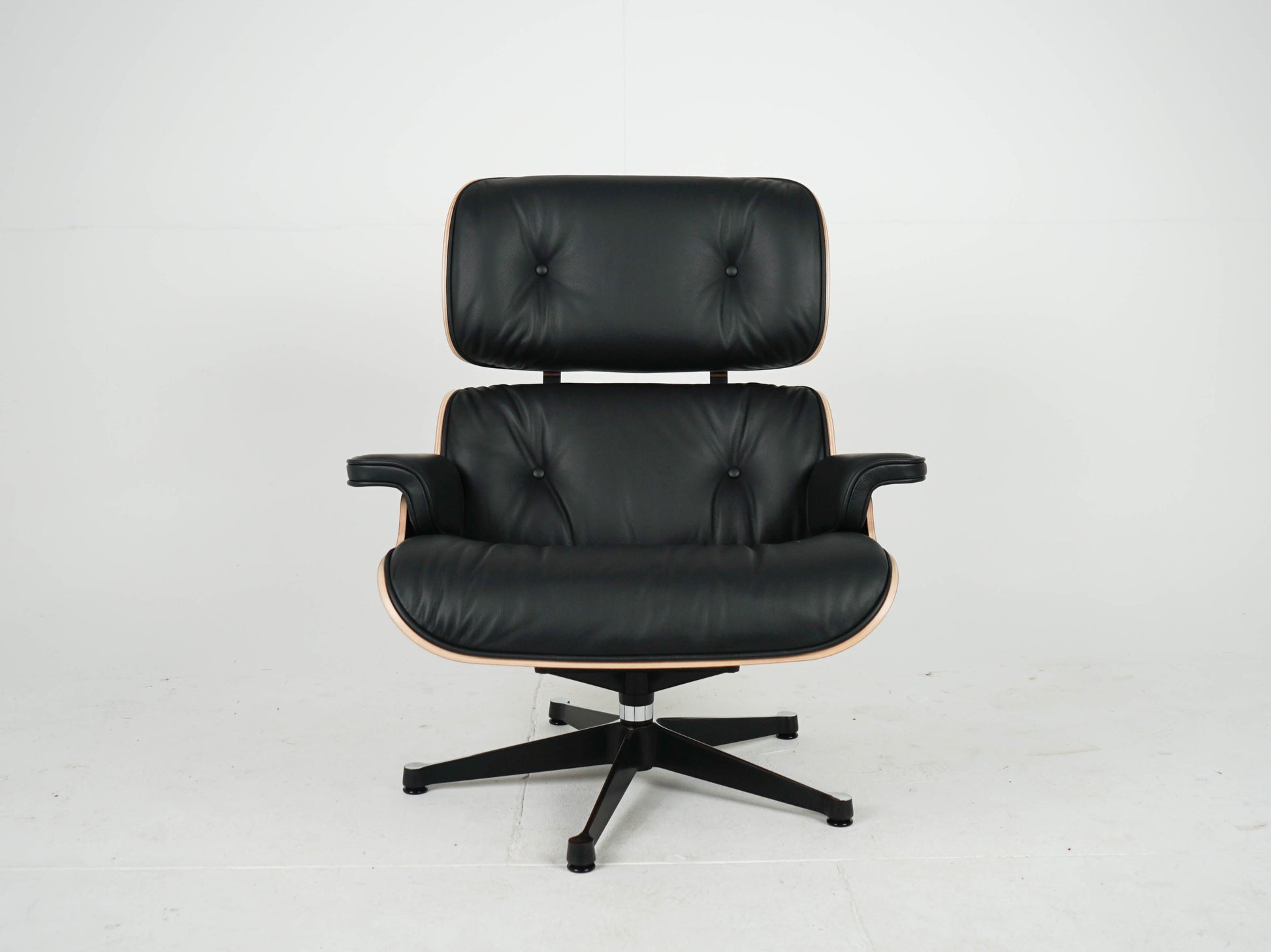Vintage Sessel Eames Lounge Chair und Ottoman von Charles und Ray Eames für Vitra Schwarz
